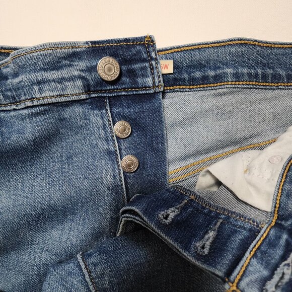 Levi's Medium Wash Stretch Denim Button Fly Wedgie Straight Jeans - Picture 5 of 9